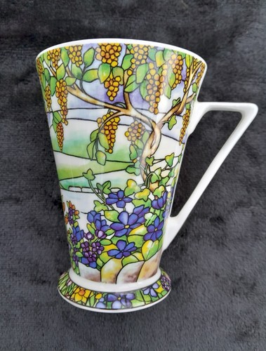 Past times fine bone china - past,